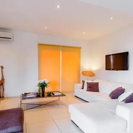 Silver 3 Apartment
