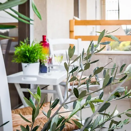 Apartment Silver 3