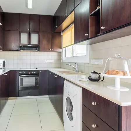 Silver 3 Apartment